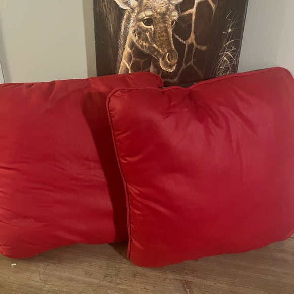 Santa Claus Holiday Pillows - Red and Green - Picture 5 of 6